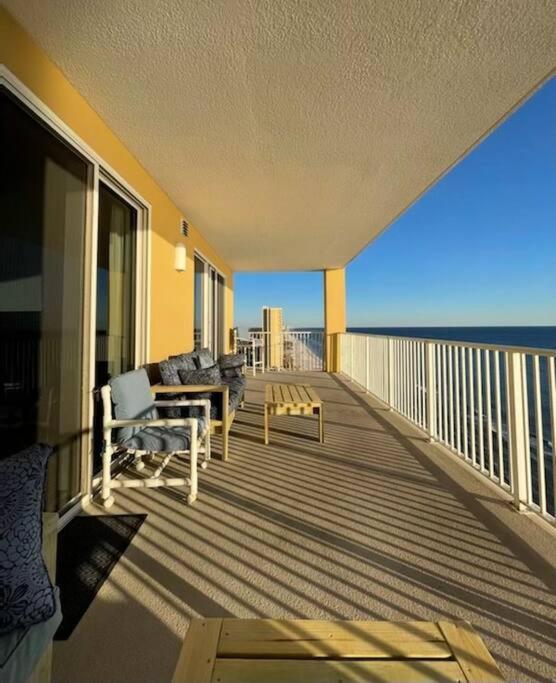 Tropic Winds 1701 Premium Corner Unit With 2 Parkings! Free Beach Chairs Service! Панама-Сити Экстерьер фото